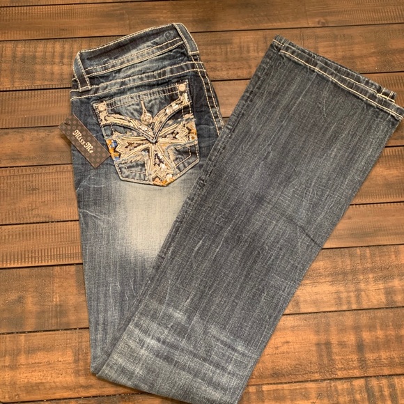 Miss Me Mid Rise Jeans - Picture 1 of 5